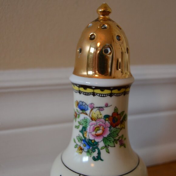 VTG Noritake Handpainted Sugar Shaker Made in Japan Gold Top Serveware Pottery. - Picture 2 of 8